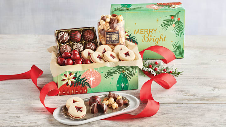 Hary and David Holiday Sweet Treats, photo courtesy Harry and David