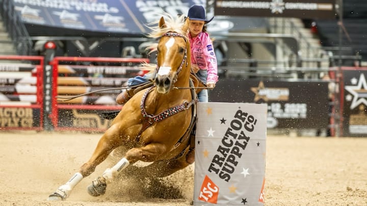 Dusky Lynn Hall and Wally winning the American Contender West Regionals