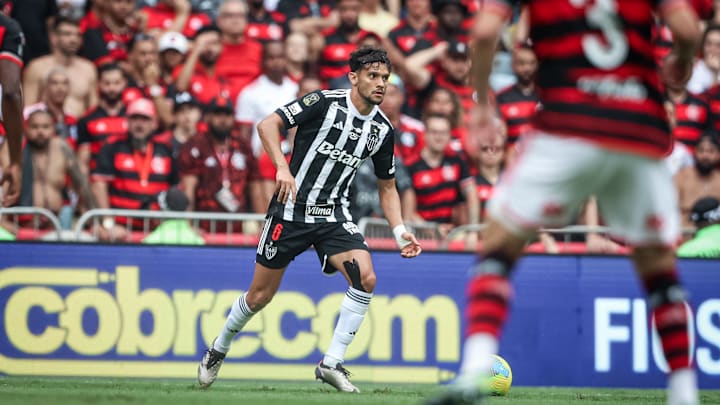 Scarpa foi a principal contratação do Galo para 2024