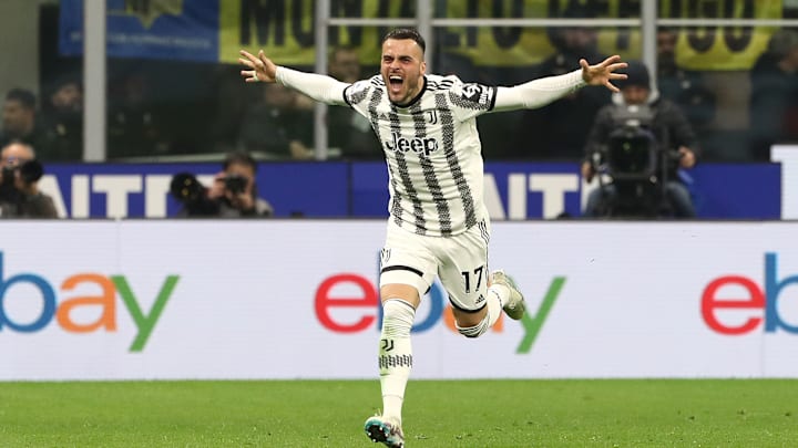 Belle frappe de Filip Kostic