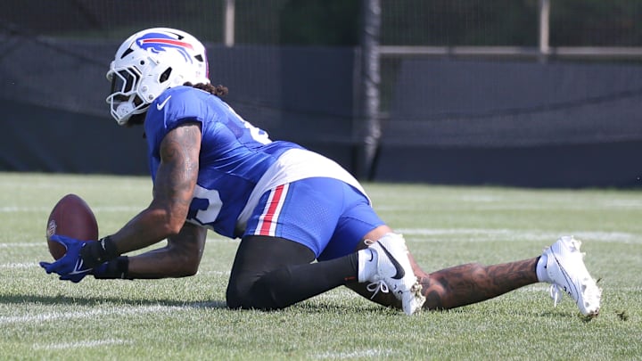 Bills linebacker Shaq Thompson makes a diving catch during position drills at St. John Fisher University Tuesday, July 29, 2025 in Pittsford, NY.