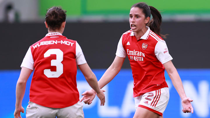 Rafaelle defende a seleção canarinho e o Arsenal