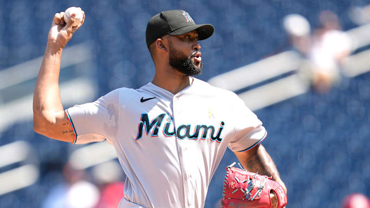 Alcántara no lanza en la MLB desde 2023