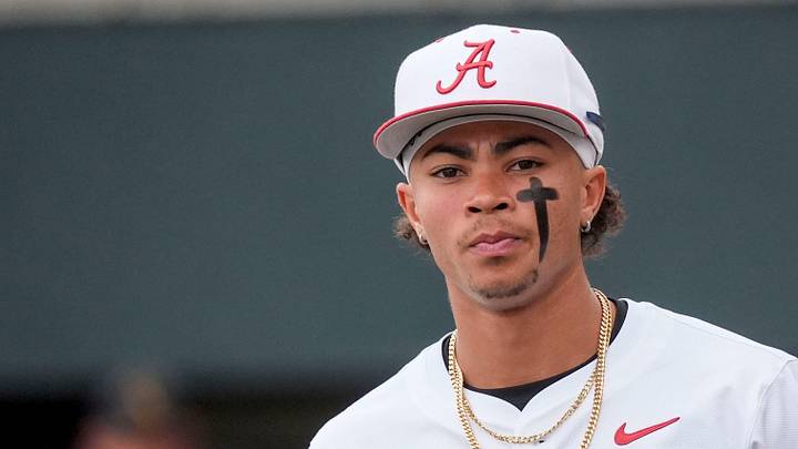 Alabama shortstop Justin Lebron (1)