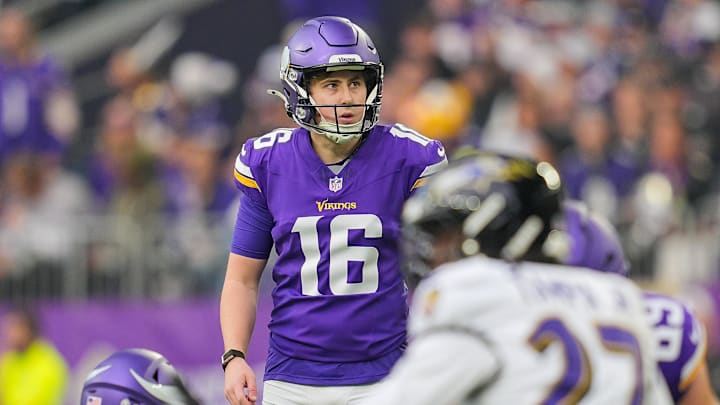 Nov 9, 2025; Minneapolis, Minnesota, USA; Minnesota Vikings place kicker Will Reichard (16) kicks a field goal against the Baltimore Ravens in the second quarter at U.S. Bank Stadium. Mandatory Credit: Brad Rempel-Imagn Images Nov 9, 2025; Minneapolis, Minnesota, USA; Minnesota Vikings place kicker Will Reichard (16) kicks a field goal against the Baltimore Ravens in the second quarter at U.S. Bank Stadium. Mandatory Credit: Brad Rempel-Imagn Images