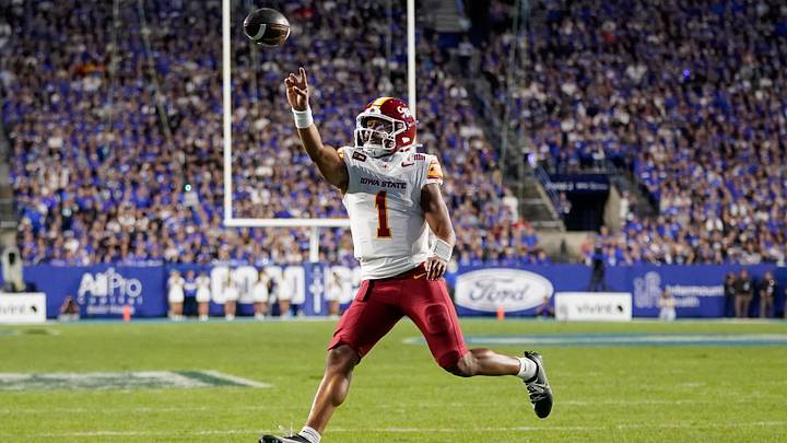 Oct 9, 2026; Provo, Utah, USA; Iowa State Cyclones quarterback Jaylen Raynor (1) throws the ball during the second half against the BYU Cougars at LaVell Edwards Stadium. Mandatory Credit: Aaron Baker-Imagn Images Oct 9, 2026; Provo, Utah, USA; Iowa State Cyclones quarterback Jaylen Raynor (1) throws the ball during the second half against the BYU Cougars at LaVell Edwards Stadium. Mandatory Credit: Aaron Baker-Imagn Images