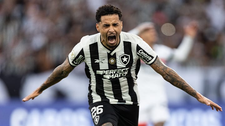 Atual campeão da Libertadores, o Botafogo enfrenta o Racing na Recopa Sul-Americana Atual campeão da Libertadores, o Botafogo enfrenta o Racing na Recopa Sul-Americana