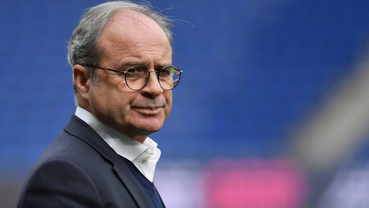 Le PSG serait sur le point de s'attacher les services d'un milieu de terrain convoité par les plus grands clubs. 