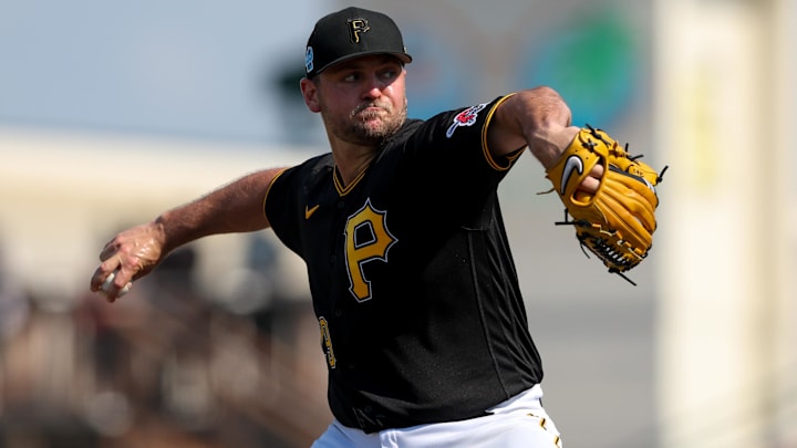 Mar 2, 2023; Bradenton, Florida, USA;  Pittsburgh Pirates relief pitcher Wil Crowe (29) throws a