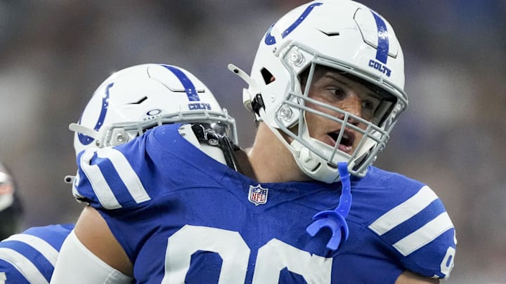 Sep 22, 2024; Indianapolis, Indiana, USA; Indianapolis Colts defensive tackle Taven Bryan (96) reacts after sacking Chicago Bears quarterback Caleb Williams (18) on during a game against the Chicago Bears at Lucas Oil Stadium. Mandatory Credit: Grace Hollars USA TODAY Network via Imagn Images Sep 22, 2024; Indianapolis, Indiana, USA; Indianapolis Colts defensive tackle Taven Bryan (96) reacts after sacking Chicago Bears quarterback Caleb Williams (18) on during a game against the Chicago Bears at Lucas Oil Stadium. Mandatory Credit: Grace Hollars USA TODAY Network via Imagn Images