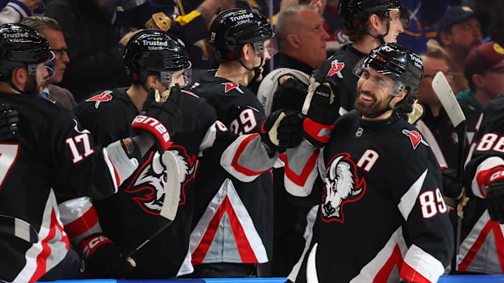 Jan 29, 2026; Buffalo, New York, USA; Buffalo Sabres right wing Alex Tuch (89) celebrates his goal with teammates during the first period against the Los Angeles Kings at KeyBank Center. Mandatory Credit: Timothy T. Ludwig-Imagn Images Jan 29, 2026; Buffalo, New York, USA; Buffalo Sabres right wing Alex Tuch (89) celebrates his goal with teammates during the first period against the Los Angeles Kings at KeyBank Center. Mandatory Credit: Timothy T. Ludwig-Imagn Images