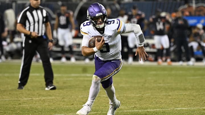 J.J. McCarthy had a cool message to his teammates in the huddle before leading the Vikings to a comeback win over the Bears. J.J. McCarthy had a cool message to his teammates in the huddle before leading the Vikings to a comeback win over the Bears.