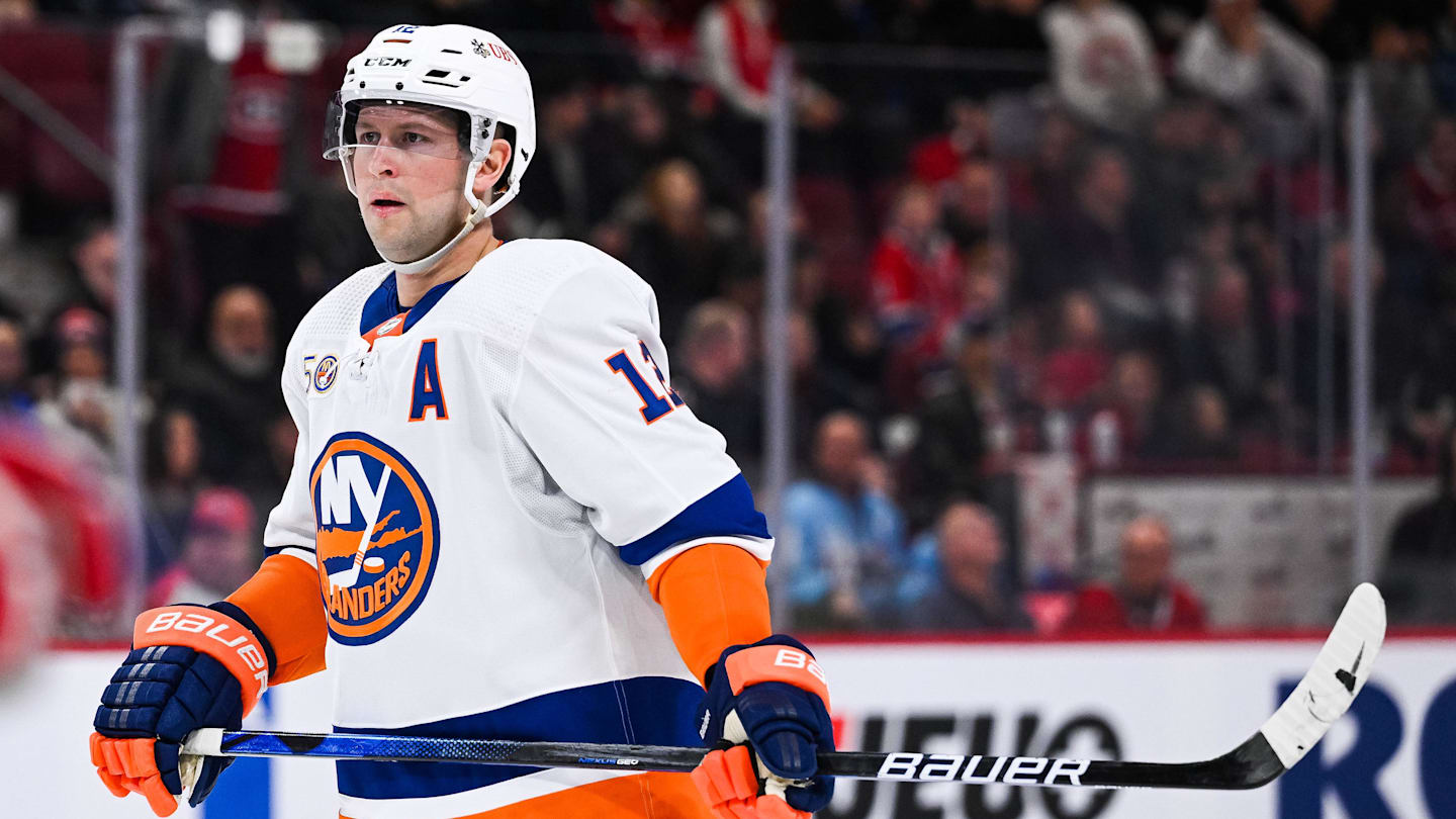 Josh Bailey tells the story of the unique location he was in when traded by the NY Islanders