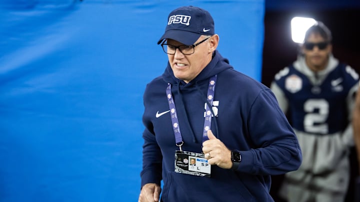 Penn State Nittany Lions defensive coordinator Tom Allen against the Boise State Broncos during the Fiesta Bowl at State Farm Stadium.