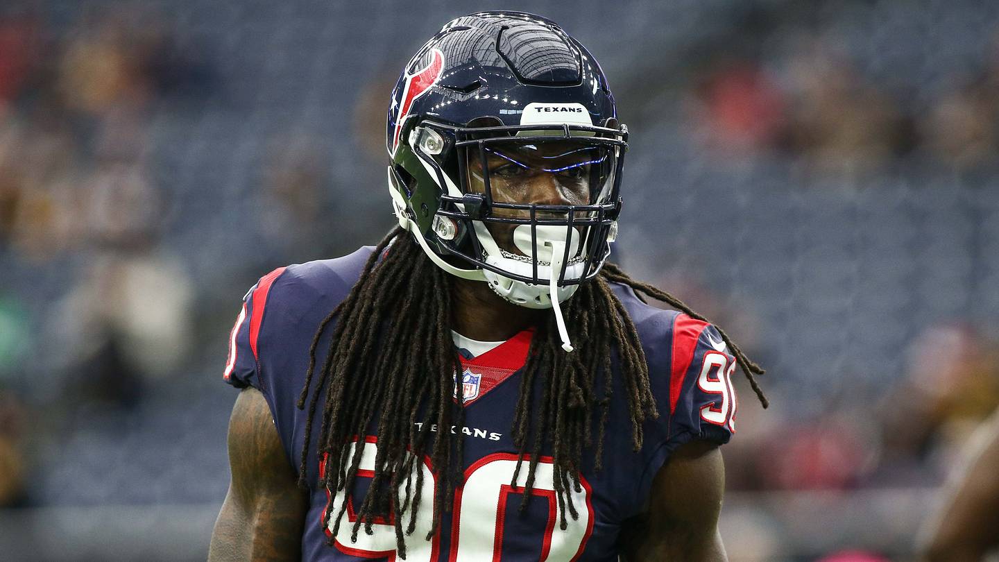 Jadeveon Clowney reportedly returning to Houston, elevates Texans to NFC contender