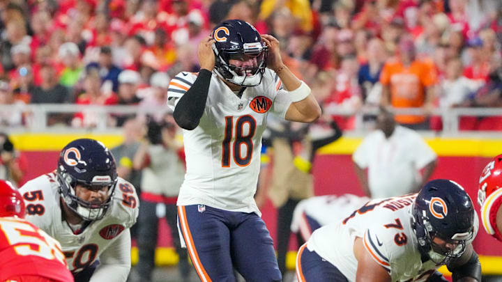 Aug 22, 2025; Kansas City, Missouri, USA; Chicago Bears quarterback Caleb Williams (18) gestures at the line against the Kansas City Chiefs during the first half of the game at GEHA Field at Arrowhead Stadium. Aug 22, 2025; Kansas City, Missouri, USA; Chicago Bears quarterback Caleb Williams (18) gestures at the line against the Kansas City Chiefs during the first half of the game at GEHA Field at Arrowhead Stadium.