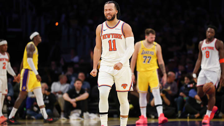 New York Knicks v Los Angeles Lakers