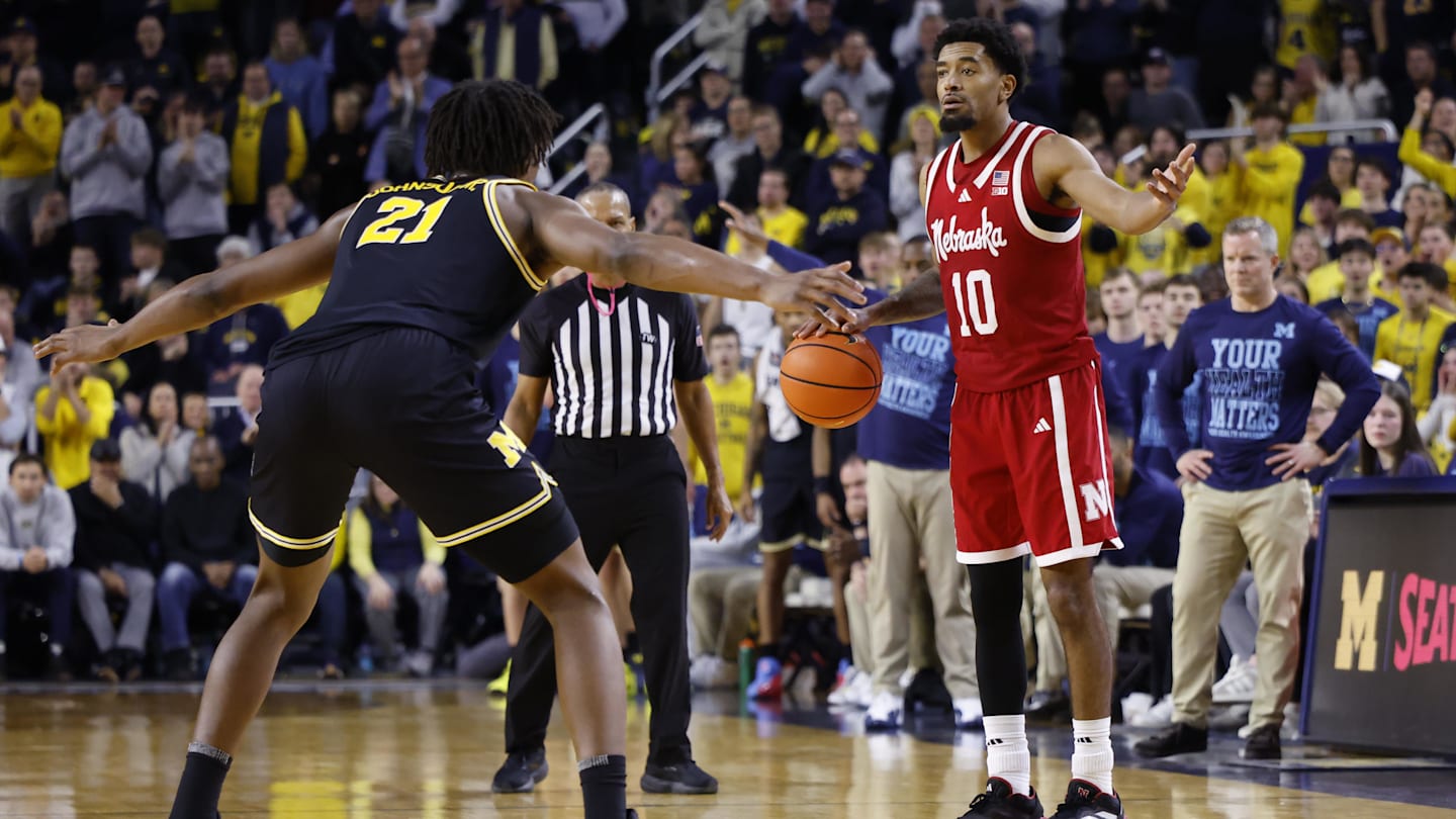 Previewing Another Top 10 Showdown as Michigan takes on Michigan State