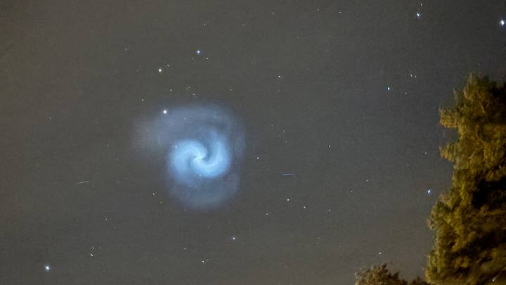 Spiral light created by SpaceX seen from Europe