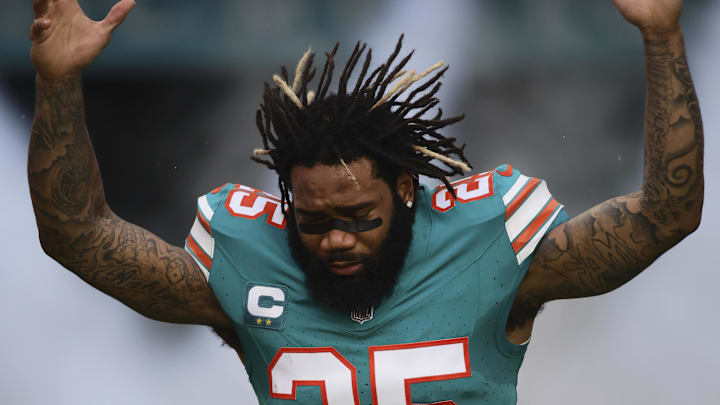 Dec 24, 2023; Miami Gardens, Florida, USA; Miami Dolphins cornerback Xavien Howard (25) runs on the field prior to the game Dallas Cowboys at Hard Rock Stadium. Mandatory Credit: Sam Navarro-Imagn Images