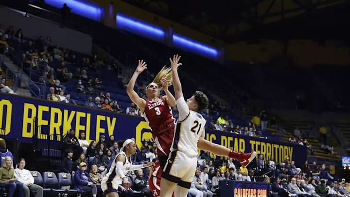 Alabama Guard Sarah Ashlee Barker (3) shoots a three against Cal at Haas Pavilion in Berkley, CA on Thursday, Dec 5, 2024.