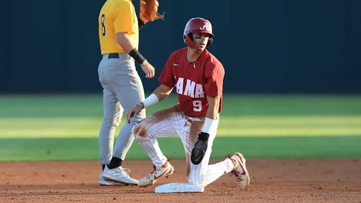 Alabama's Bryce Fowler (9) against Southern Miss.
