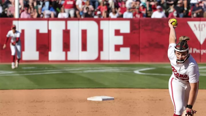 Alabama Softball Player Jocelyn Briski (23) in action against Oklahoma at Rhoads Stadium in Tuscaloosa, AL