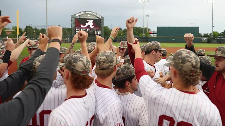 Alabama players at Sewell-Thomas Stadium. Alabama players at Sewell-Thomas Stadium.