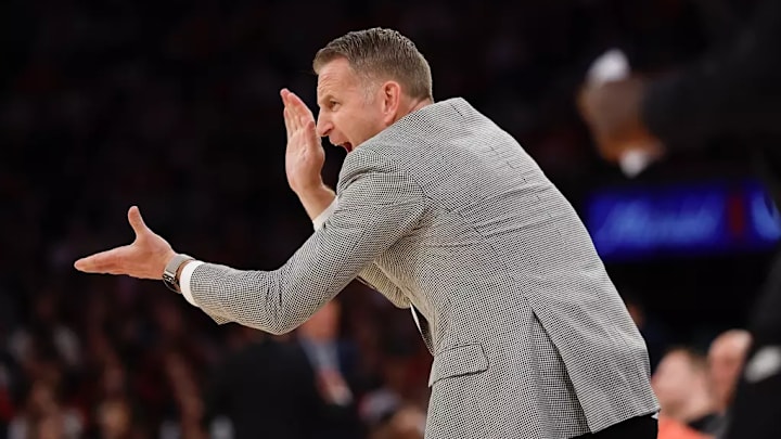 Nate Oats coaches Alabama basketball vs. St. John's in Madison Square Garden