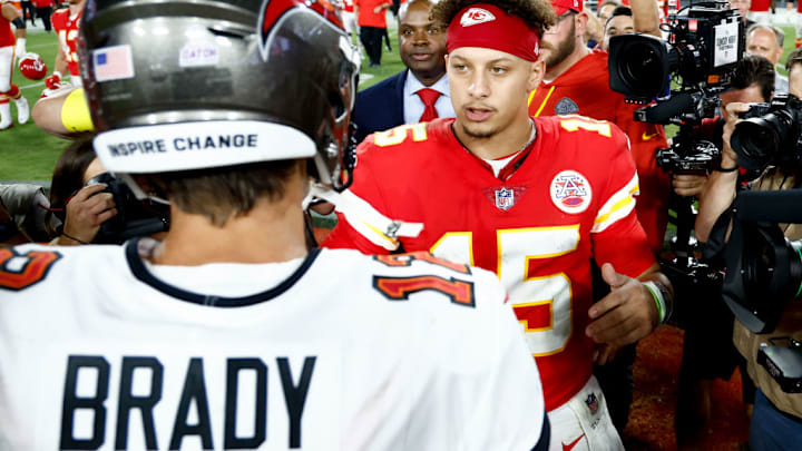 TAMPA, FLORIDA - OCTOBER 02: Patrick Mahomes #15 of the Kansas City Chiefs shakes hands with Tom Brady #12 of the Tampa Bay Buccaneers after defeating the Tampa Bay Buccaneers 41-31 at Raymond James Stadium on October 02, 2022 in Tampa, Florida. TAMPA, FLORIDA - OCTOBER 02: Patrick Mahomes #15 of the Kansas City Chiefs shakes hands with Tom Brady #12 of the Tampa Bay Buccaneers after defeating the Tampa Bay Buccaneers 41-31 at Raymond James Stadium on October 02, 2022 in Tampa, Florida.