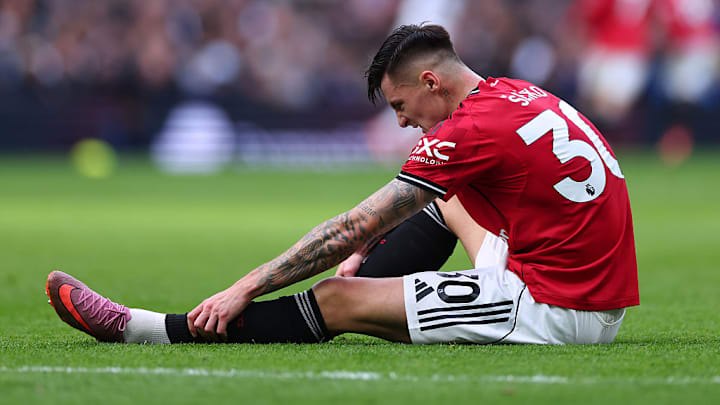 Benjamin Šeško was forced to come off the pitch on Saturday in the 88th minute.