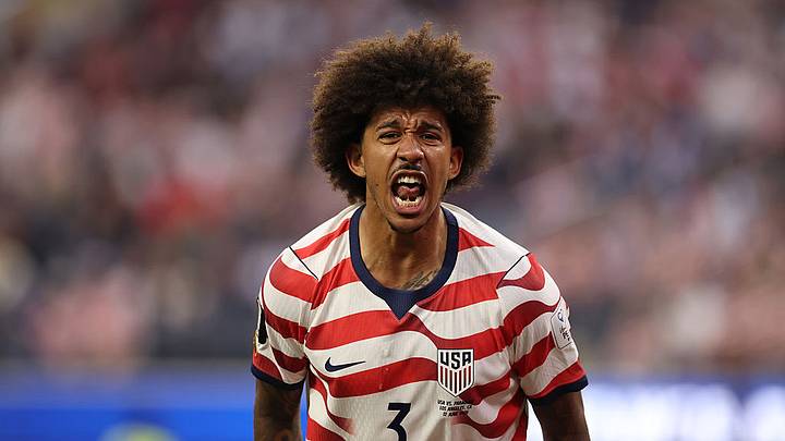คริส ริชาร์ดส์ แห่ง USMNT สลักชื่อตัวเองไว้ในประวัติศาสตร์ด้วยการถล่มทลายในฟุตบอลโลก