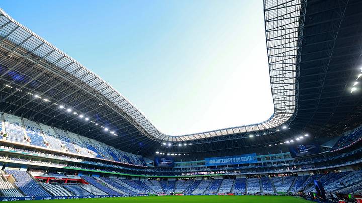 El llamado 'Gigante de Acero' contará ya con el césped exigido por la FIFA para el Mundial 2026. El llamado 'Gigante de Acero' contará ya con el césped exigido por la FIFA para el Mundial 2026.