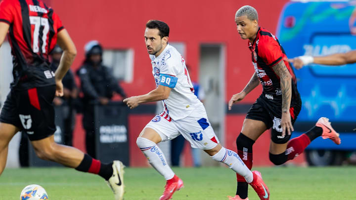 Everton Ribeiro é a principal referência técnica do Esquadrão Everton Ribeiro é a principal referência técnica do Esquadrão