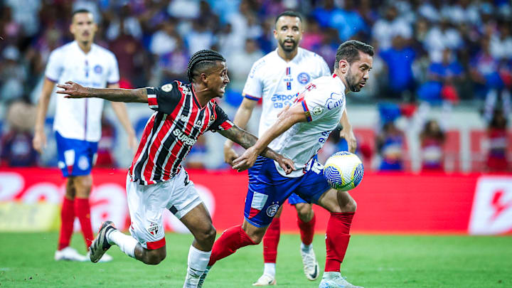 Everton Ribeiro tem 36 anos e está no Bahia desde 2024 Everton Ribeiro tem 36 anos e está no Bahia desde 2024