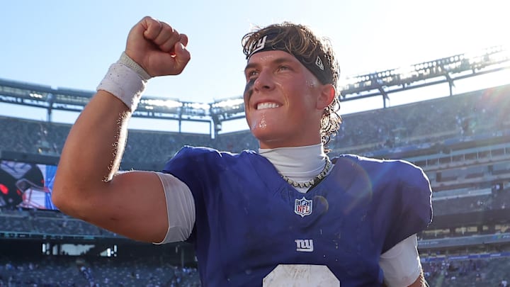 Sept. 28, 2025; East Rutherford, New Jersey, USA; New York Giants quarterback Jaxson Dart (6) reacts after defeating the Los Angeles Chargers at MetLife Stadium. Sept. 28, 2025; East Rutherford, New Jersey, USA; New York Giants quarterback Jaxson Dart (6) reacts after defeating the Los Angeles Chargers at MetLife Stadium.