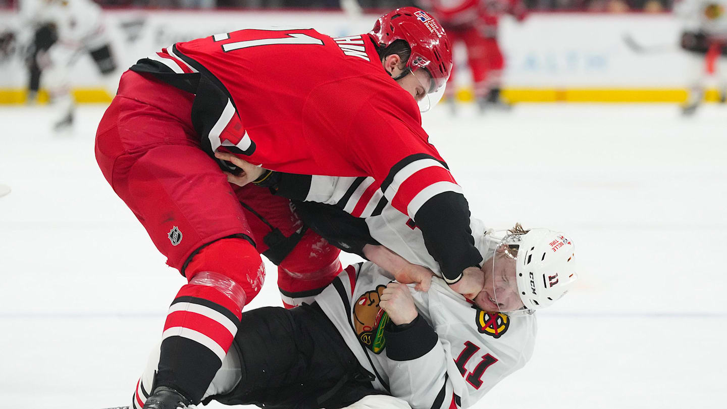 Hurricanes Kick Off Season Finale Road Trip in Chicago Against the Hawks