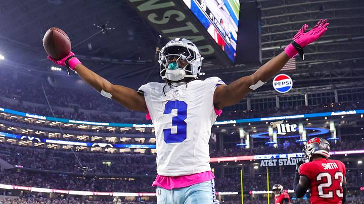 Dallas Cowboys wide receiver George Pickens reacts after scoring a touchdown against the Tampa Bay Buccaneers at AT&T Stadium. 
