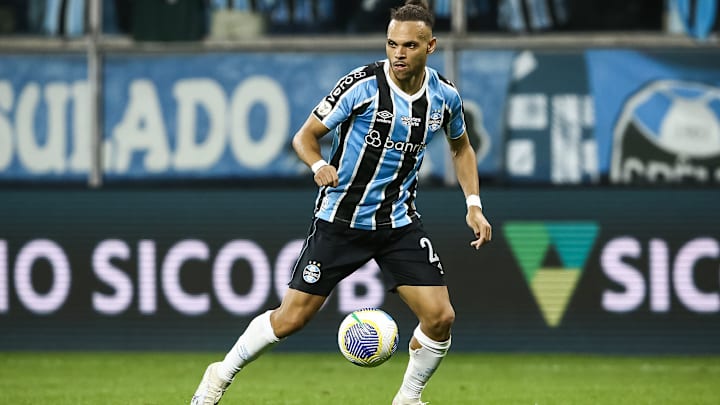 Braithwaite será titular pelo Grêmio no próximo Grenal