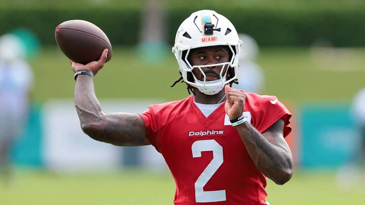 Miami Dolphins quarterback Malik Willis (2) works during practice at Baptist Health Training Complex.