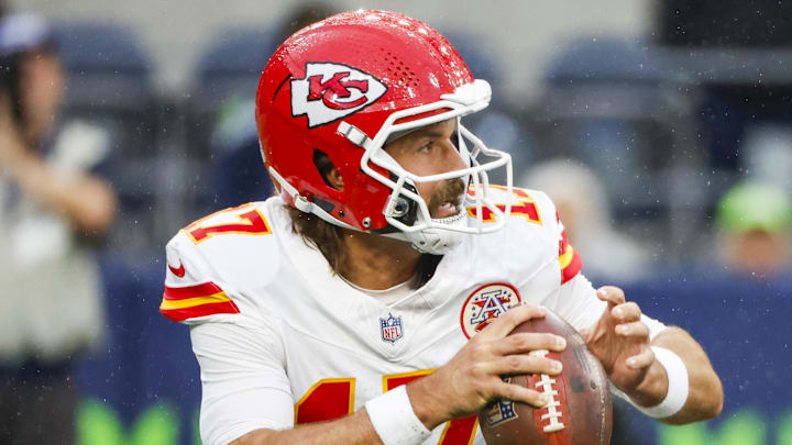 Aug 15, 2025; Seattle, Washington, USA; Kansas City Chiefs quarterback Gardner Minshew (17) looks to pass against the Seattle Seahawks during the first quarter at Lumen Field. Mandatory Credit: Joe Nicholson-Imagn Images Aug 15, 2025; Seattle, Washington, USA; Kansas City Chiefs quarterback Gardner Minshew (17) looks to pass against the Seattle Seahawks during the first quarter at Lumen Field. Mandatory Credit: Joe Nicholson-Imagn Images