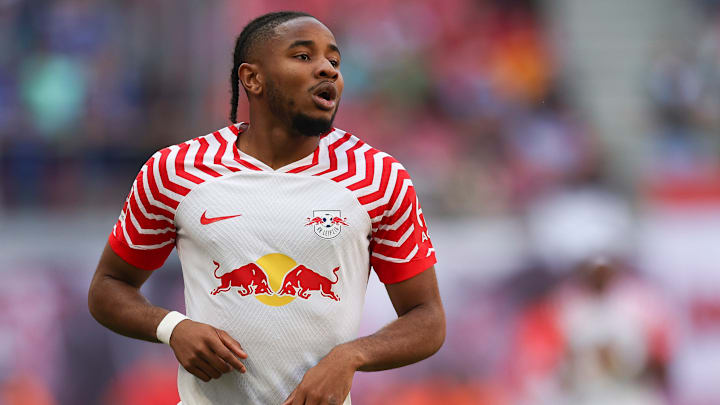 Christopher Nkunku a signé à Chelsea.