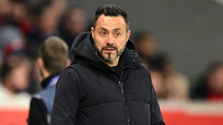 Roberto De Zerbi et l'OM aimeraient attirer un défenseur de la Juventus. Roberto De Zerbi et l'OM aimeraient attirer un défenseur de la Juventus.