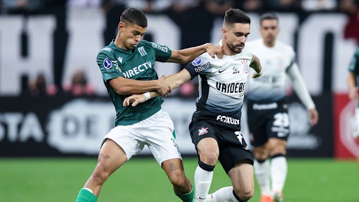 Corinthians jogou contra o Racing-URU em 2024