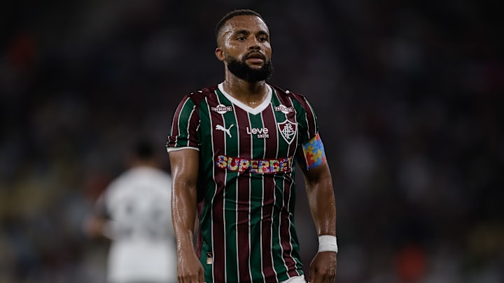Fluminense perdeu o jogo dentro e fora das quatro linhas Fluminense perdeu o jogo dentro e fora das quatro linhas