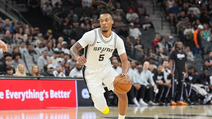 Spurs guard Stephon Castle will miss 1-2 weeks with a hip flexor strain.