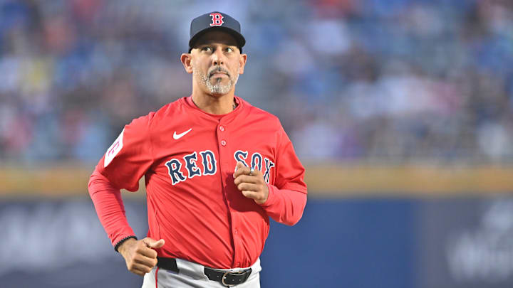 Cora espera llevar a los Medias Rojas a la postemporada 