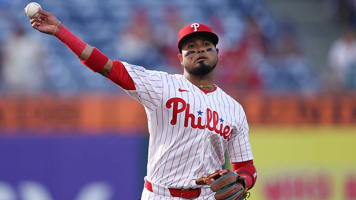 Aug 4, 2026; Philadelphia, Pennsylvania, USA; Philadelphia Phillies second baseman Luis Arraez (4) warms up before a game against the Washington Nationals at Citizens Bank Park. Mandatory Credit: Bill Streicher-Imagn Images Aug 4, 2026; Philadelphia, Pennsylvania, USA; Philadelphia Phillies second baseman Luis Arraez (4) warms up before a game against the Washington Nationals at Citizens Bank Park. Mandatory Credit: Bill Streicher-Imagn Images
