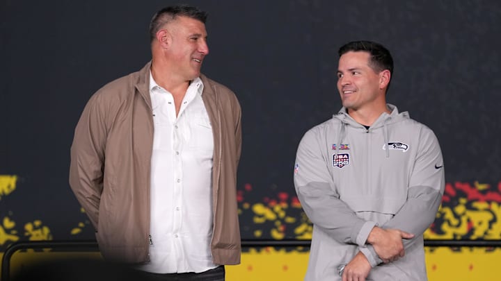 Jadeveon Clowney predicted that the Patriots and Seahawks would meet in the Super Bowl, having played for both Mike Vrabel and Mike Macdonald in his 12-seasons-for-seven-franchises NFL career. Jadeveon Clowney predicted that the Patriots and Seahawks would meet in the Super Bowl, having played for both Mike Vrabel and Mike Macdonald in his 12-seasons-for-seven-franchises NFL career.