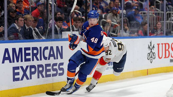 Mar 28, 2026; Elmont, New York, USA; New York Islanders defenseman Matthew Schaefer (48) plays the puck against Florida Panthers left wing Tomas Nosek (92) during the third period at UBS Arena. Mandatory Credit: Brad Penner-Imagn Images Mar 28, 2026; Elmont, New York, USA; New York Islanders defenseman Matthew Schaefer (48) plays the puck against Florida Panthers left wing Tomas Nosek (92) during the third period at UBS Arena. Mandatory Credit: Brad Penner-Imagn Images